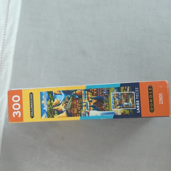 New in Box Dowdle Yellowstone 300 piece puzzle - Picture 3 of 6